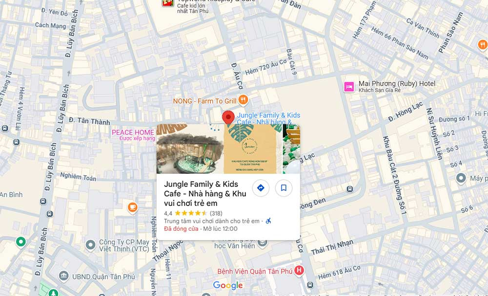 Không gian rộng lớn của Jungle Family &amp; Kids Cafe với khu vui chơi và nhà hàng