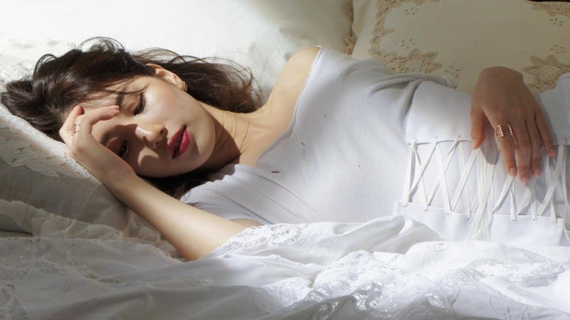 Không nên đeo gen nịt bụng khi đi ngủ
