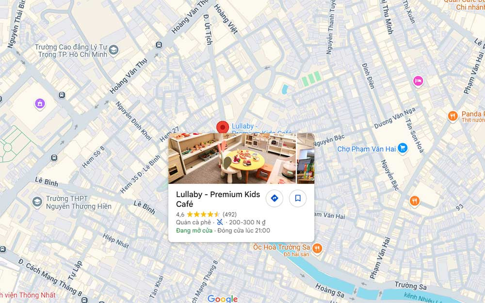 Khu vực nhà banh khổng lồ tại Lullaby Premium Kids Cafe