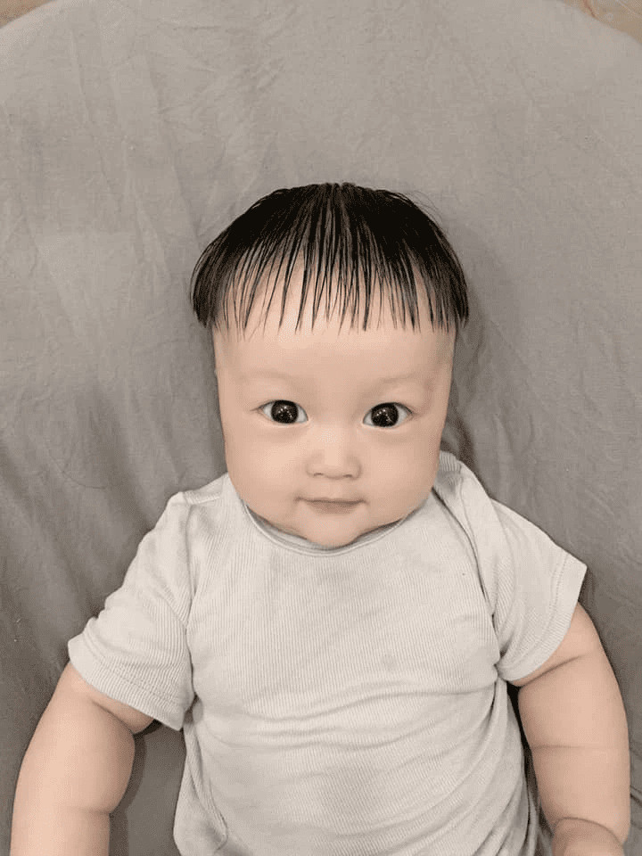 Kiểu tóc mái ngố Hàn Quốc cho bé trai sơ sinh cực dễ thương