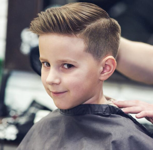 Kiểu tóc undercut sành điệu và thời trang cho các bé trai