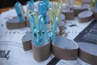 Làm đồ handmade từ lõi giấy vệ sinh để trang trí tường nhà - Sắp xếp tạo hình