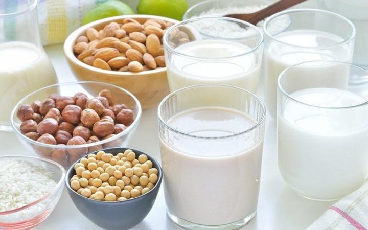 Sữa hạt cho mẹ sau sinh: Lợi ích toàn diện và các loại nên bổ sung