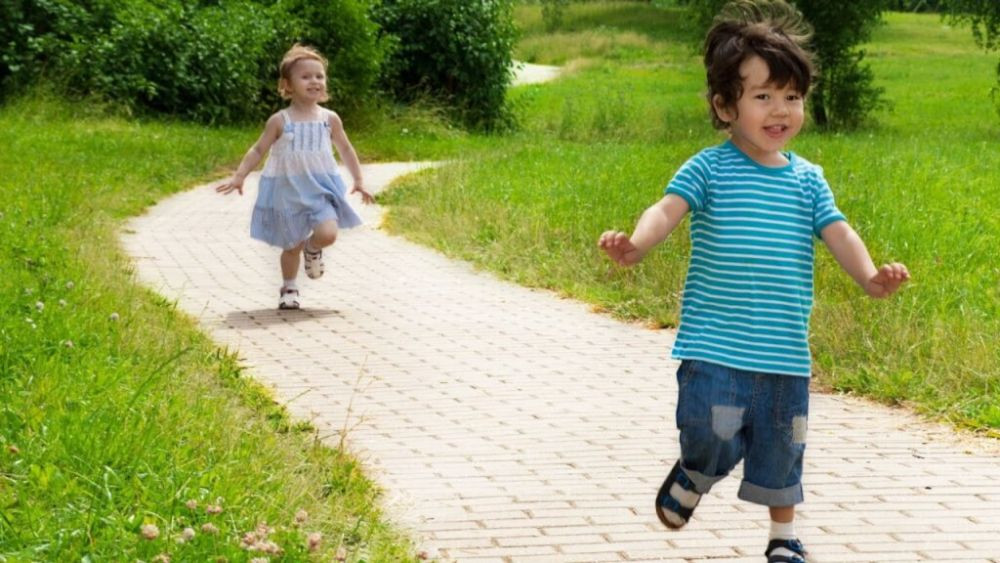 Lời khuyên dành cho cha mẹ nếu con bạn bị bạn khác cắn