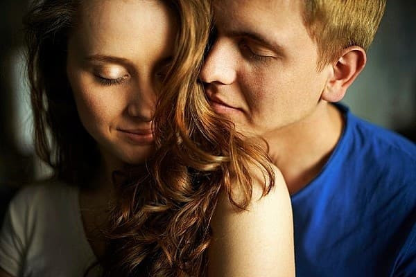 Dầu Gội Cặp Thơm Như Nước Hoa: Bí Quyết Cho Mái Tóc Quyến Rũ Bền Lâu
