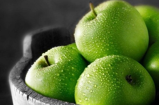 Mặt nạ trị sẹo rỗ từ thiên nhiên với táo xanh giúp da mịn màng hơn