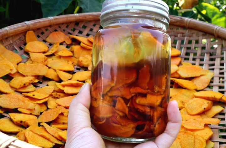 Mật ong ngâm nghệ tươi đắp mặt: Bí quyết vàng cho da đẹp toàn diện