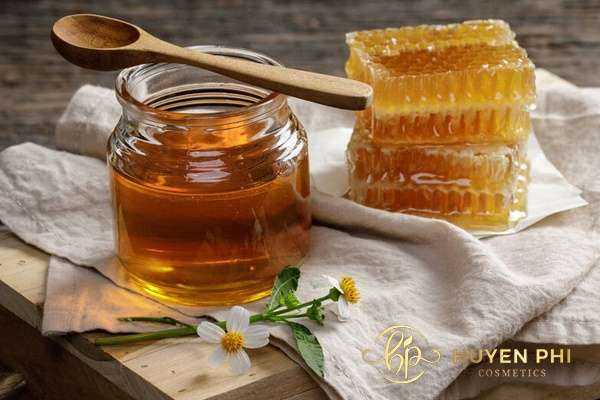 Bôi mật ong lên mặt có tác dụng gì? Hướng dẫn dưỡng da hiệu quả