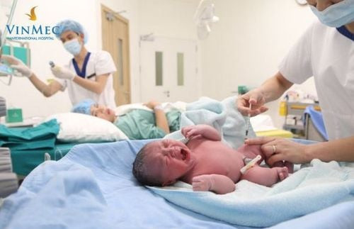 Đi Sinh Cần Chuẩn Bị Những Gì: Cẩm Nang Toàn Diện A-Z