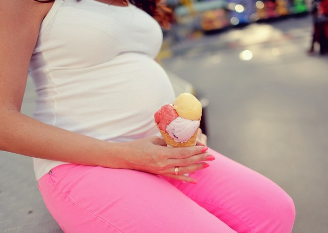 Có Bầu Ăn Kem Được Không: Lợi Ích và Rủi Ro Cần Lưu Ý Khi Mang Thai