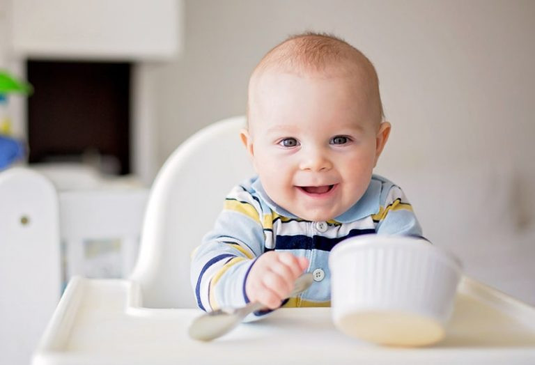 Bột Ăn Dặm Tốt Nhất Cho Bé 6 Tháng Tuổi: Cẩm Nang Từ Chuyên Gia