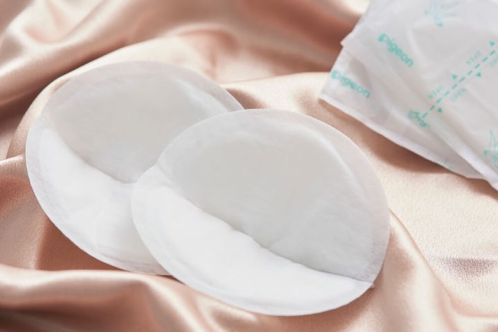 Miếng lót thấm sữa loại nào tốt nhất cho mẹ bỉm sữa?