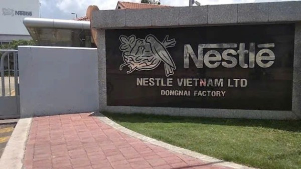 So sánh Sữa Nan Nga và Nan Thụy Sĩ: Đánh giá chi tiết cho mẹ bỉm