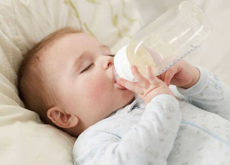 Nhiều loại bình sữa giúp mẹ dễ dàng chọn bình sữa cho trẻ sơ sinh phù hợp và đảm bảo vệ sinh.