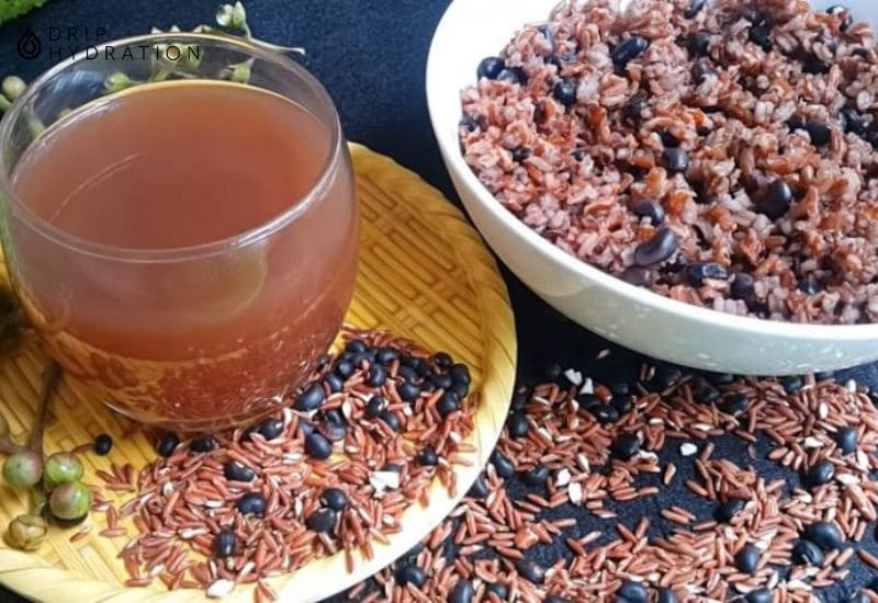 Nước gạo lứt rang giúp mẹ cho con bú giảm cân và lợi sữa