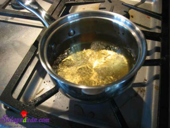 Pha chế nước sốt dashi cho món mì nhật cho bé