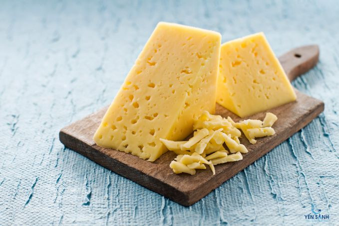 Phô mai Con Bò Cười chứa nhiều dưỡng chất cần thiết cho sức khỏe
