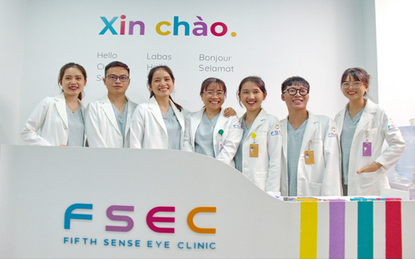 Phòng khám Mắt FSEC là nơi tập trung chuyên môn hàng đầu để cung cấp dịch vụ tận tâm trong việc chăm sóc mắt cho trẻ em