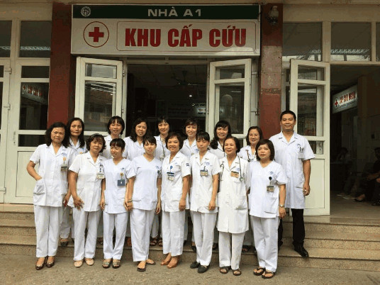 phòng khám nhi bệnh viện xanh pôn với không gian sạch sẽ