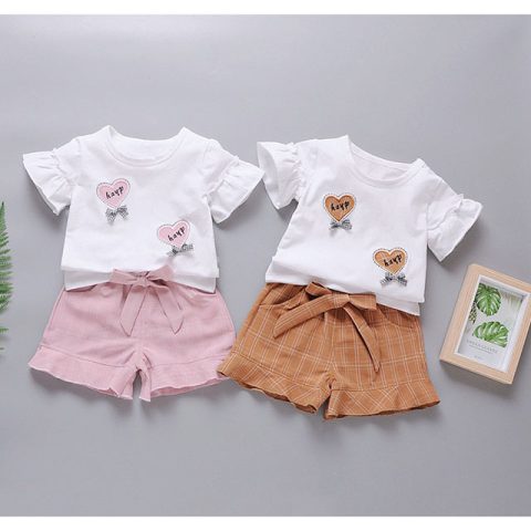 Món quà quần áo hợp thời trang dành cho bé gái 14 tuổi Món quà quần áo hợp thời trang dành cho bé gái 14 tuổi