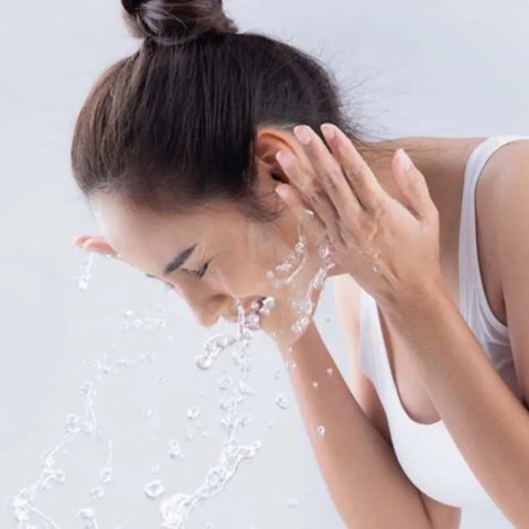 Rửa mặt và làm sạch da
