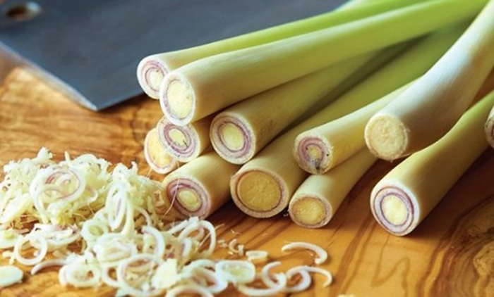 Sả có tính nóng gây hại cho bà bầu 3 tháng đầu