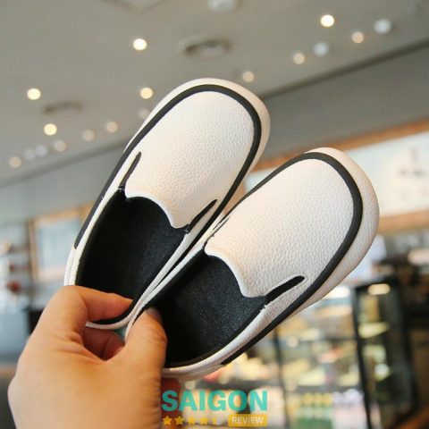 Shop Giày Trẻ Em Ở TPHCM: Lựa Chọn Tốt Nhất Cho Bé Yêu