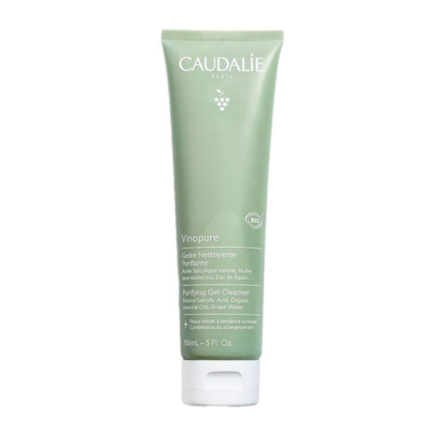 Sữa rửa mặt dược mỹ phẩm Pháp Caudalie Vinopure 150ml dạng gel giúp se khít lỗ chân lông, ngăn ngừa mụn.