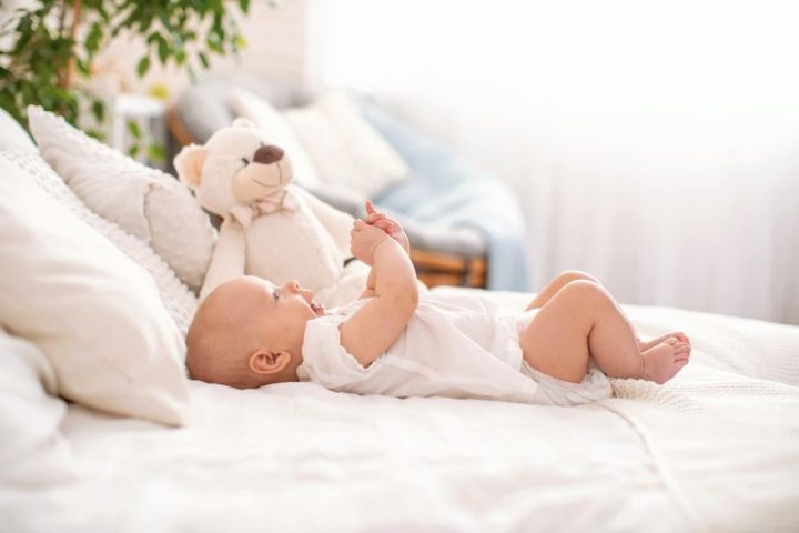 Tã Quần Cho Bé Sơ Sinh: Hướng Dẫn Chọn & Top Sản Phẩm Tốt Nhất