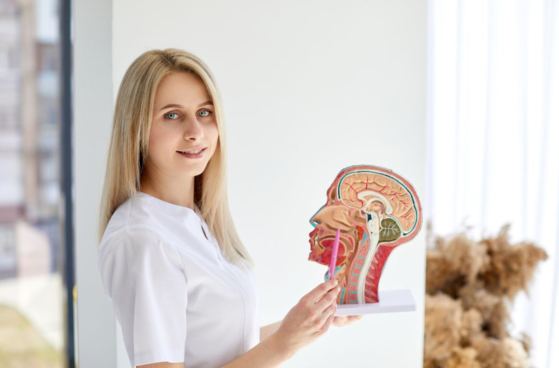 Bác Sĩ Quang Tai Mũi Họng: Hướng Dẫn Chẩn Đoán Chi Tiết