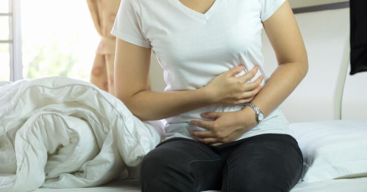 Táo bón sau sinh gây khó khăn cho các mẹ đang cho con bú