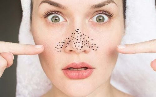 Tẩy tế bào chết sẽ cải thiện tình trạng mụn đầu đen
