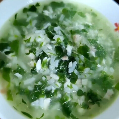 Thành phẩm cháo cá bớp rau ngót giàu dinh dưỡng cho bé