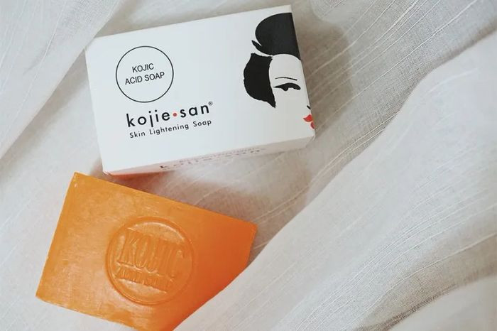 Thành phần chính Kojic Acid trong xà bông tắm trắng Kojiesan Classic, sản phẩm tắm trắng chất lượng