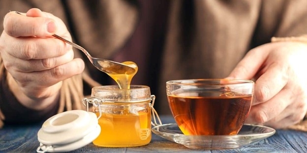 Uống Mật Ong Mỗi Ngày Có Tốt Không? Chuyên Gia Giải Đáp