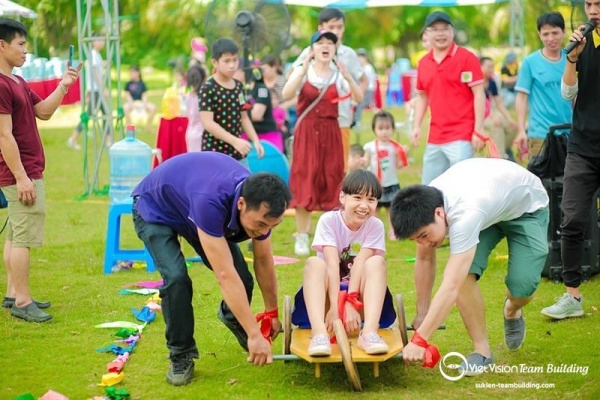 Tuyển Tập Trò Chơi Chủ Đề Gia Đình Gắn Kết Mọi Lứa Tuổi