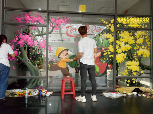 Tranh trang trí kính ngày Tết sinh động