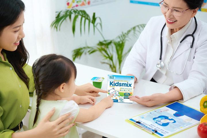 Váng sữa dinh dưỡng Kidsmix giúp bé 6 tháng phát triển toàn diện