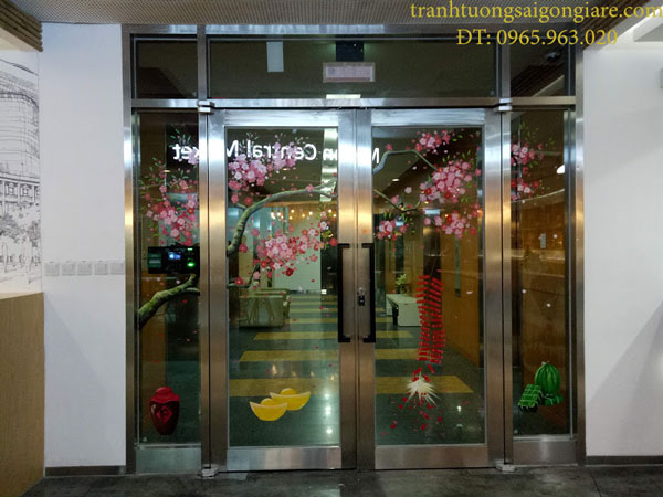 Vẽ tranh cửa kính đẹp đón Tết