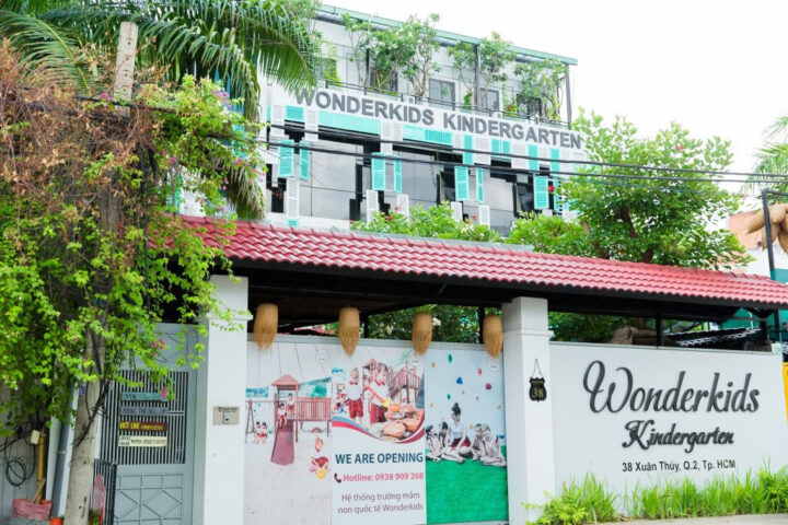 Wonderkids Montessori áp dụng phương pháp Montessori, chú trọng việc khai phá tiềm năng của trẻ