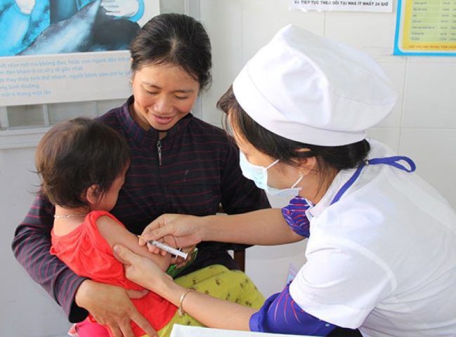 Cách Giảm Đau Sau Khi Tiêm Phòng An Toàn Cho Trẻ