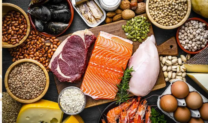 1.1 Ưu tiên thực phẩm nhiều đạm và sắt