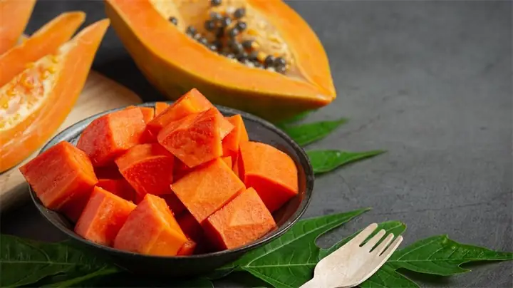 2Bà bầu ăn đu đủ chín, thai nhi có an toàn không? 2Bà bầu ăn đu đủ chín, thai nhi có an toàn không?