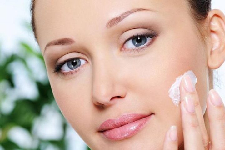 Tác Hại Của Việc Bôi Kem Đánh Răng Lên Mặt: Cảnh Báo Từ Chuyên Gia