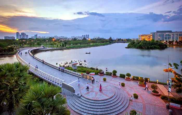 3. Cầu Ánh Sao – quận 7