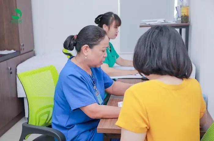 Khi bị thủy đậu có tắm được không?