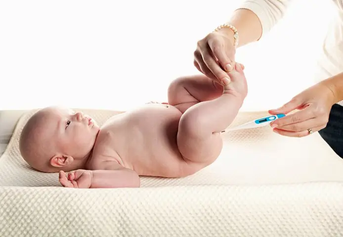 5. Hướng dẫn đo nhiệt kế điện tử ở hậu môn
