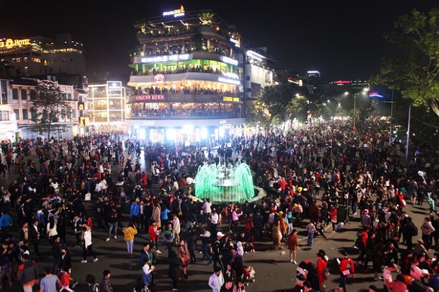 đi chơi Noel ở Hà Nội