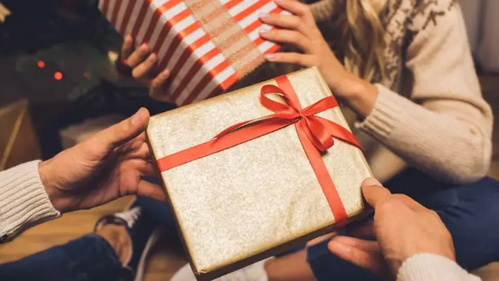 Ý nghĩa khi tặng quà Noel cho người yêu