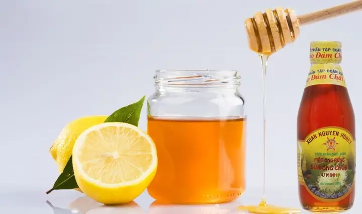 2.1. Mặt nạ mật ong chanh trị mụn